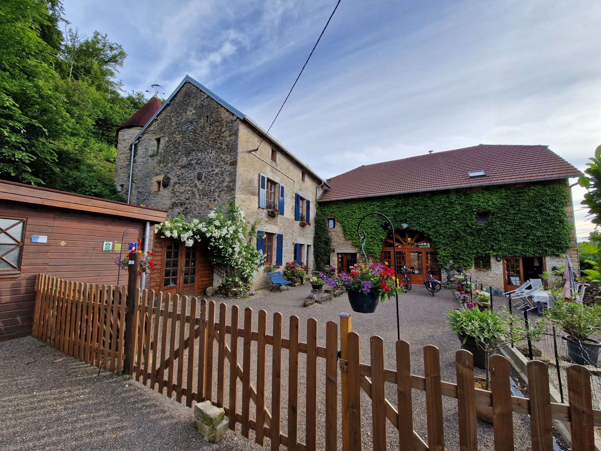 B&B La Tourelle Chambres et Table d'Hôtes Colombotte